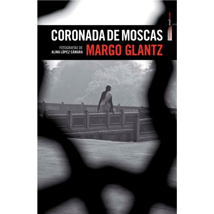 CORONADA DE MOSCAS