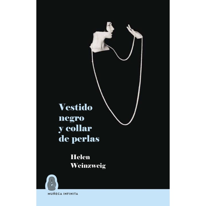 VESTIDO NEGRO Y COLLAR DE PERLAS