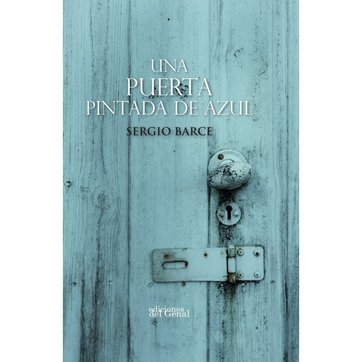 UNA PUERTA PINTADA DE AZUL