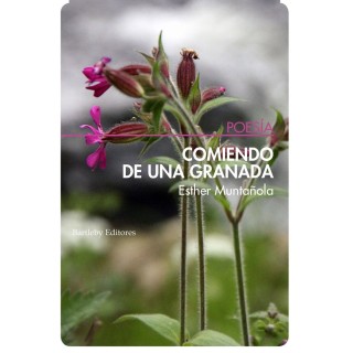 COMIENDO DE UNA GRANADA