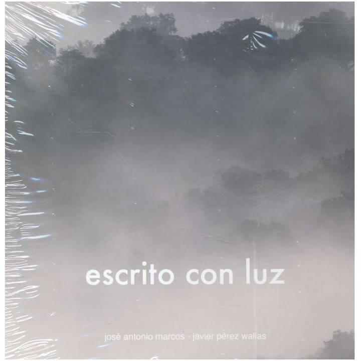 ESCRITO CON LUZ