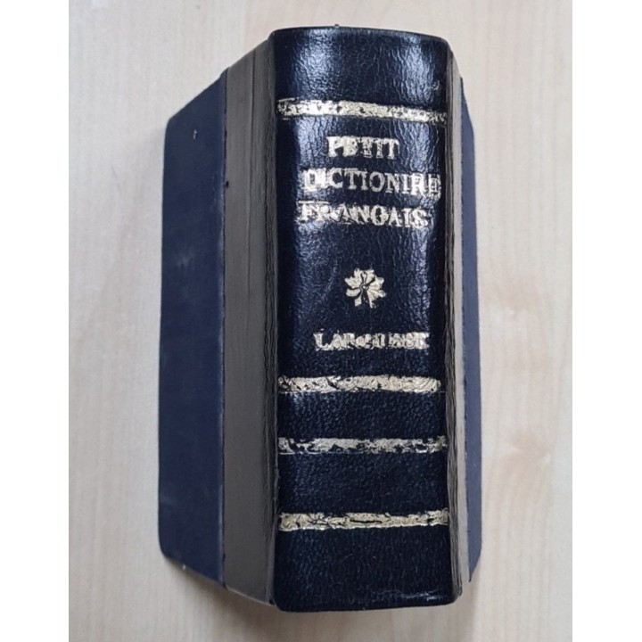PETIT DICTIONNAIRE FRANCAIS