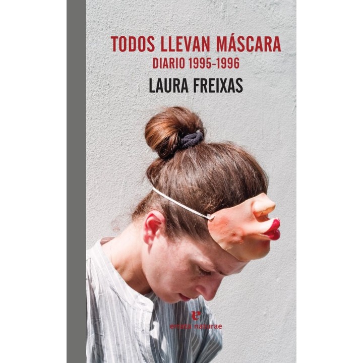 TODOS LLEVAN MASCARA