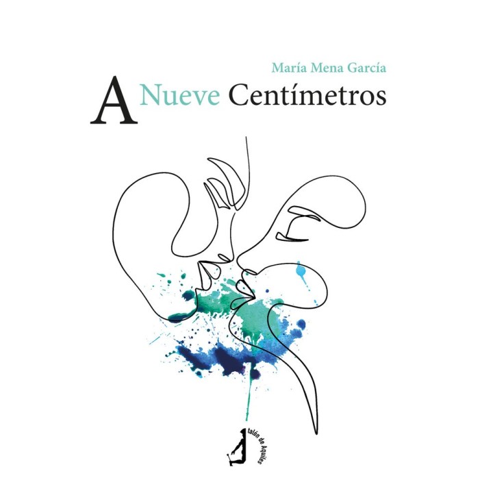 A NUEVE CENTIMETROS