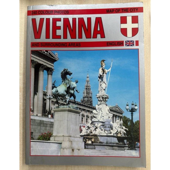 VIENNA AND SURROUNDING AREAS. 240 COLOUR PHOTOS. MAP OF THE CITY.