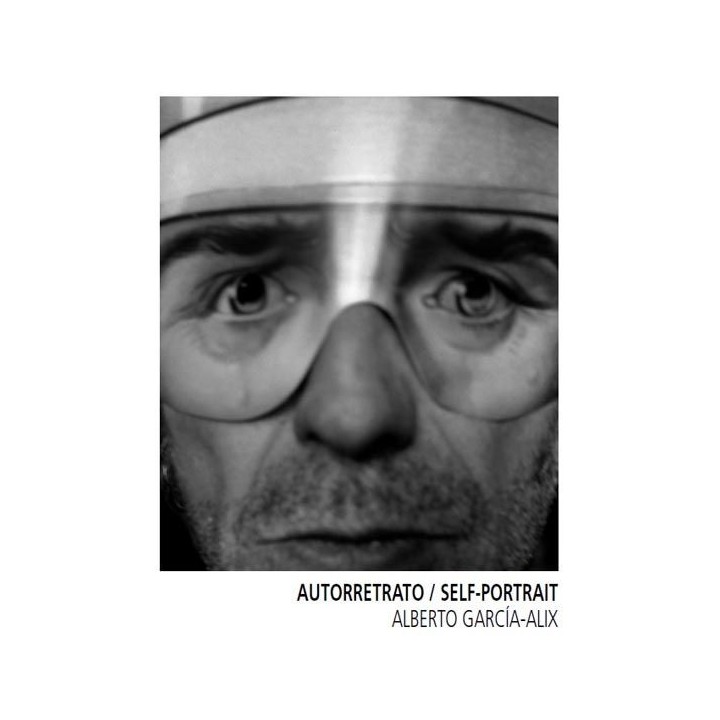 AUTORETRATO / SELF-PORTRAIT