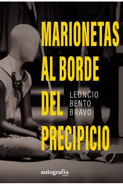 MARIONETAS AL BORDE DEL PRECIPICIO