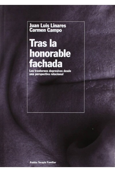 TRAS LA HONORABLE FACHADA