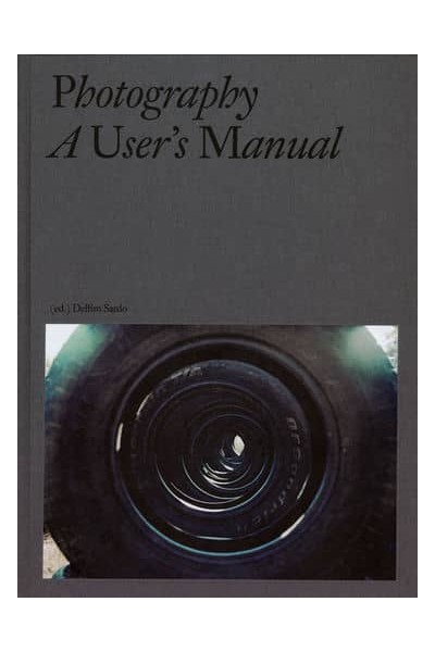 PHOTOGRAPHY: A USER´S MANUAL