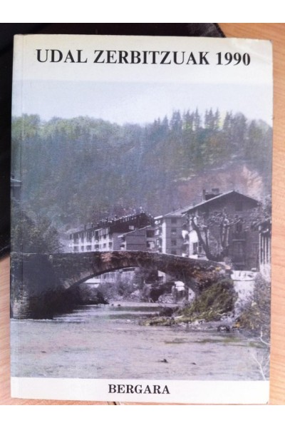 Udal Zerbitzuak 1990. Bergara. Edición bilingüe Euskera / Castellano